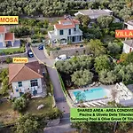 La Rodina Villa *