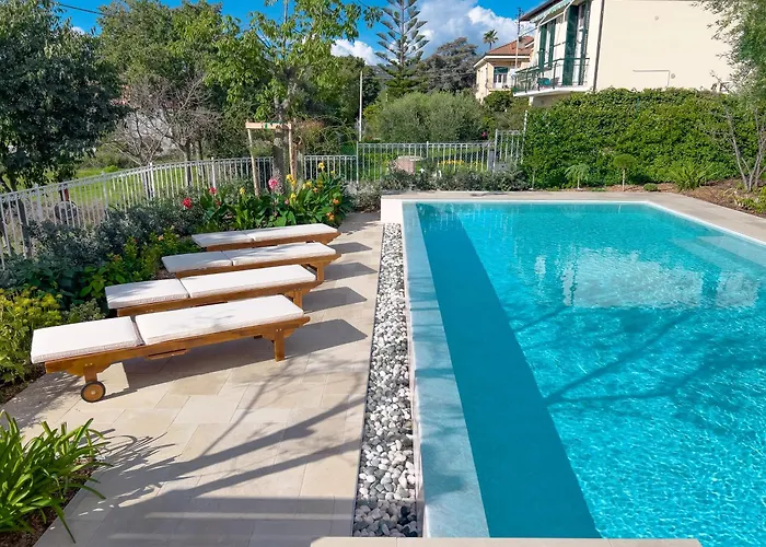 La Rodina فيلة *